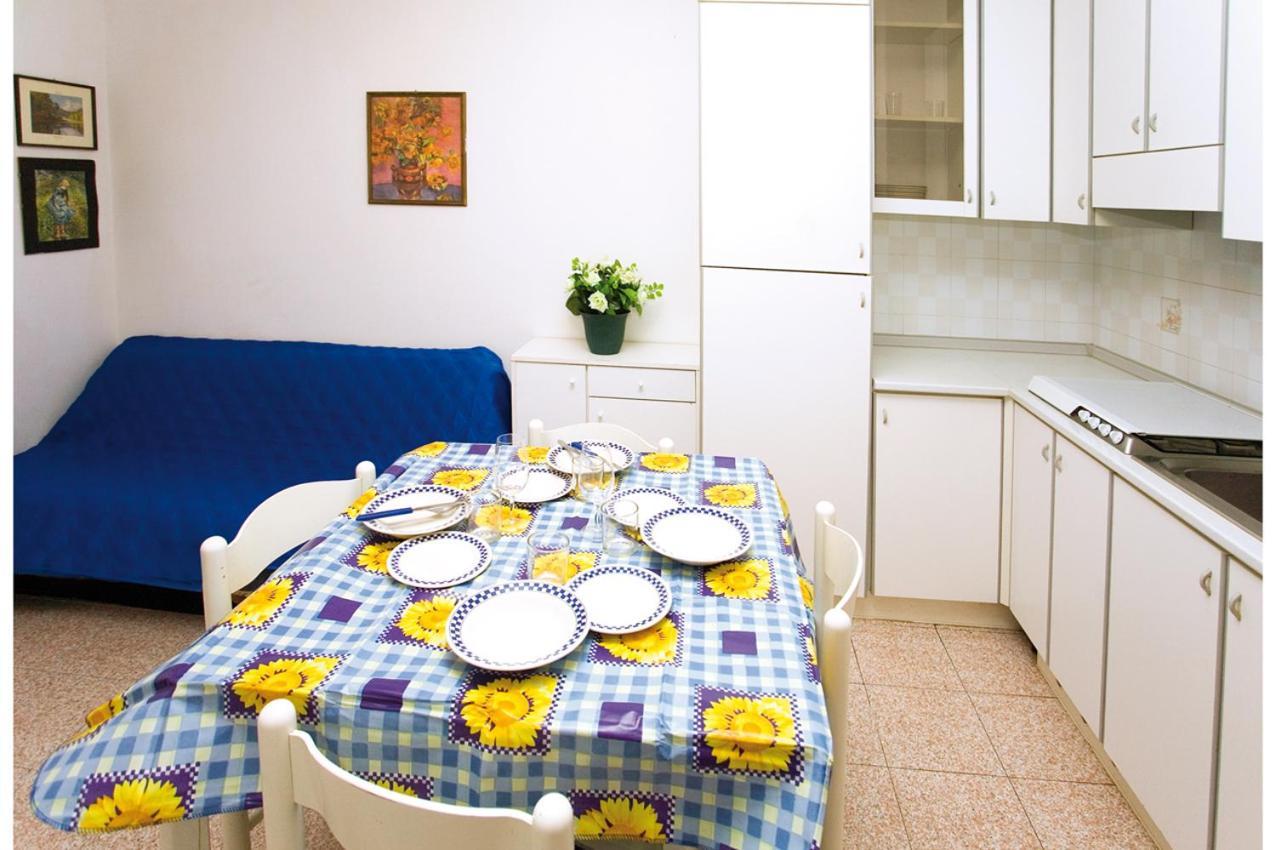 Erica Villa Bibione Bagian luar foto