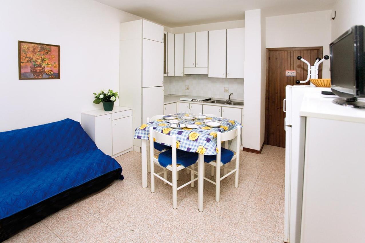 Erica Villa Bibione Bagian luar foto